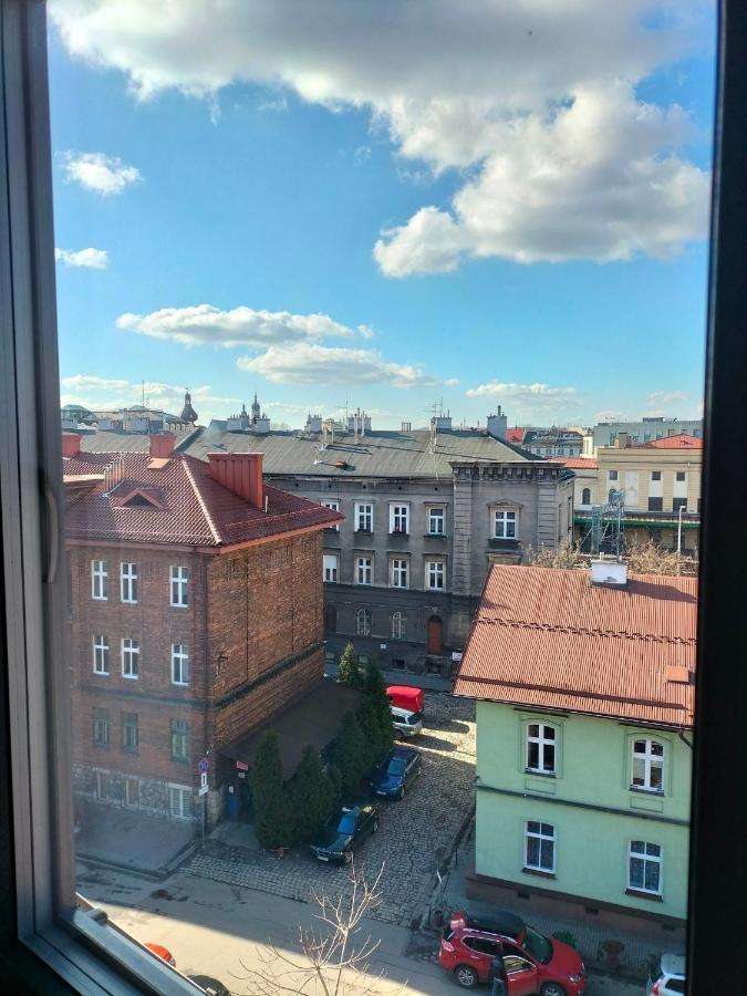 Uroczy Apartament W Centrum Krakowa Екстериор снимка
